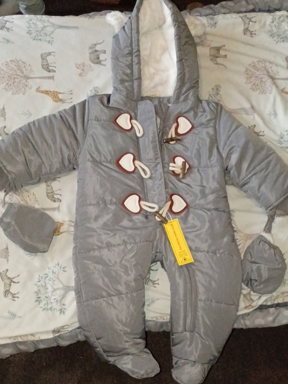 SHEIN Gray Hooded Baby One-Piece Snowsuit with Heart Toggle Accents